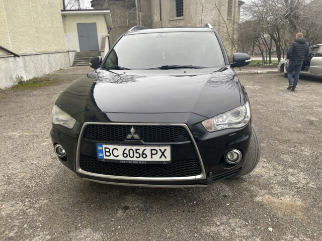 Черный Мицубиси Аутлендер, объемом двигателя 2.2 л и пробегом 186 тыс. км за 11200 $, фото 4 на Automoto.ua