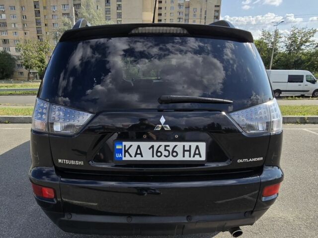 Чорний Міцубісі Аутлендер, об'ємом двигуна 2.4 л та пробігом 261 тис. км за 10700 $, фото 5 на Automoto.ua