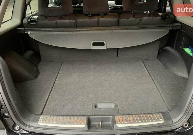 Черный Мицубиси Аутлендер, объемом двигателя 2 л и пробегом 300 тыс. км за 6500 $, фото 16 на Automoto.ua