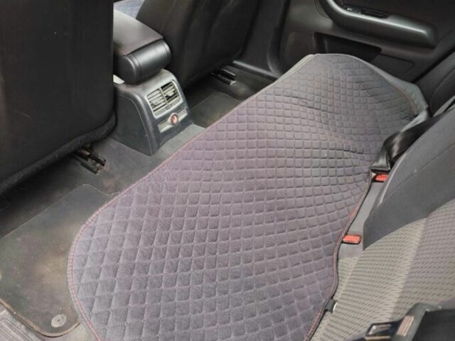 Черный Мицубиси Аутлендер, объемом двигателя 2 л и пробегом 299 тыс. км за 5400 $, фото 10 на Automoto.ua