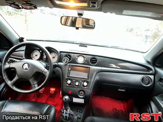 Чорний Міцубісі Аутлендер, об'ємом двигуна 2 л та пробігом 295 тис. км за 7500 $, фото 6 на Automoto.ua