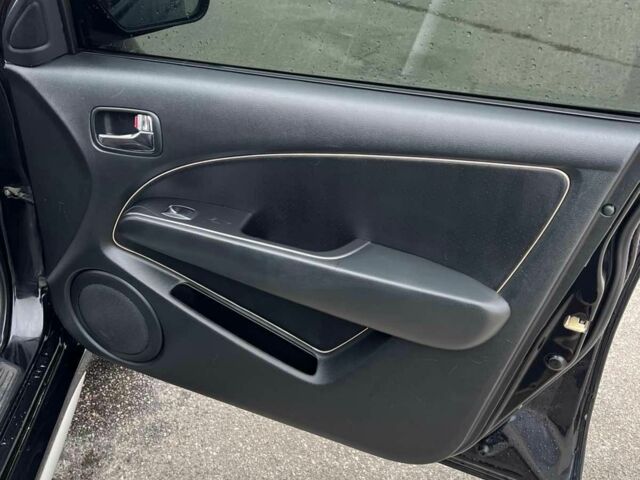 Черный Мицубиси Аутлендер, объемом двигателя 2.4 л и пробегом 190 тыс. км за 6800 $, фото 12 на Automoto.ua