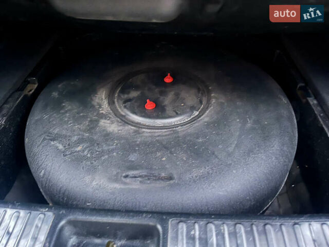 Чорний Міцубісі Аутлендер, об'ємом двигуна 2.38 л та пробігом 247 тис. км за 5499 $, фото 20 на Automoto.ua