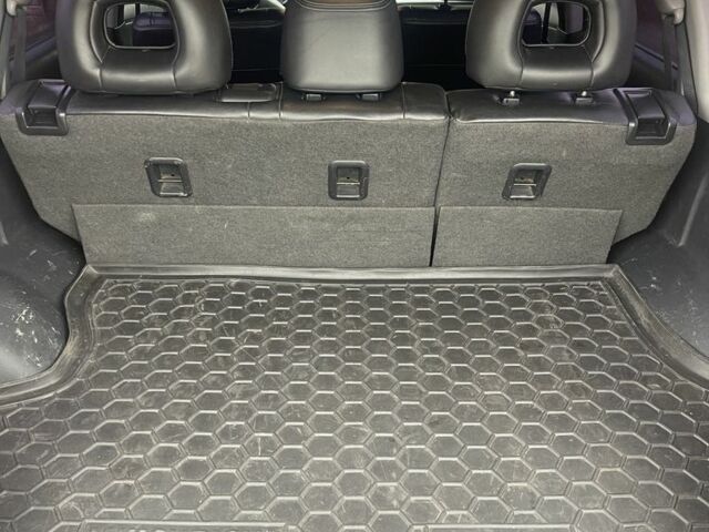 Чорний Міцубісі Аутлендер, об'ємом двигуна 2.4 л та пробігом 277 тис. км за 6700 $, фото 6 на Automoto.ua