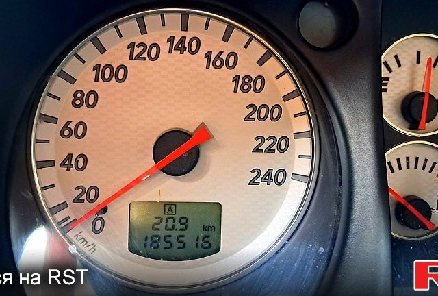 Черный Мицубиси Аутлендер, объемом двигателя 2.4 л и пробегом 185 тыс. км за 7500 $, фото 4 на Automoto.ua