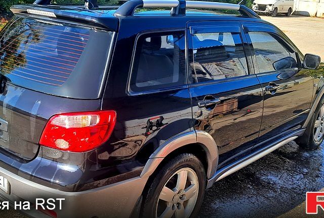 Черный Мицубиси Аутлендер, объемом двигателя 2.4 л и пробегом 185 тыс. км за 7500 $, фото 7 на Automoto.ua