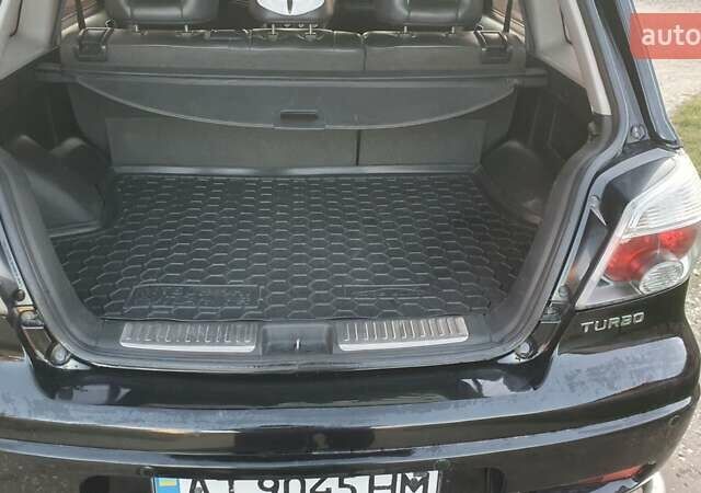 Міцубісі Аутлендер 2006 у Івано-Франківську на Automoto.ua Чорний Міцубісі Аутлендер, об'ємом двигуна 2 л та пробігом 263 тис. км за 7250 $, фото 6 на Automoto.ua