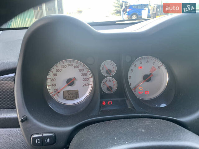 Черный Мицубиси Аутлендер, объемом двигателя 2 л и пробегом 212 тыс. км за 6000 $, фото 14 на Automoto.ua