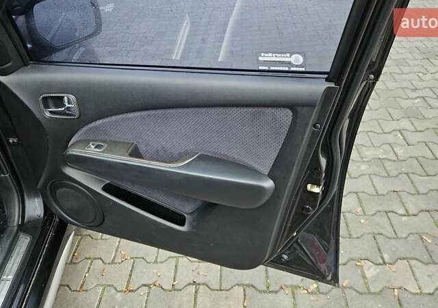 Черный Мицубиси Аутлендер, объемом двигателя 2.4 л и пробегом 167 тыс. км за 6150 $, фото 18 на Automoto.ua