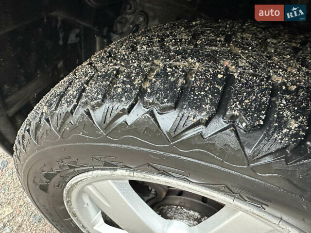 Міцубісі Аутлендер 2006 у Василькове на Automoto.ua Чорний Міцубісі Аутлендер, об'ємом двигуна 2.38 л та пробігом 220 тис. км за 4300 $, фото 10 на Automoto.ua