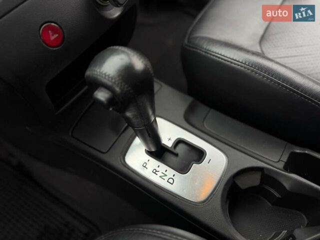 Черный Мицубиси Аутлендер, объемом двигателя 2.4 л и пробегом 242 тыс. км за 6800 $, фото 34 на Automoto.ua