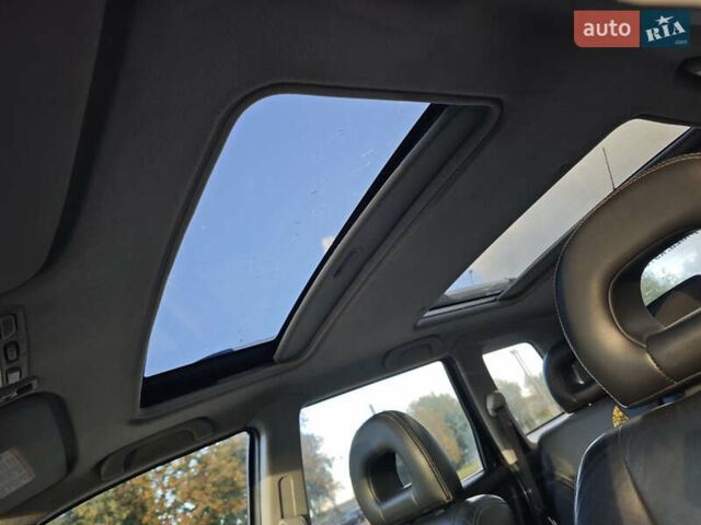 Чорний Міцубісі Аутлендер, об'ємом двигуна 2 л та пробігом 207 тис. км за 6900 $, фото 16 на Automoto.ua