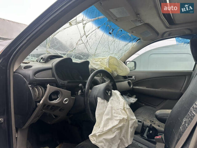 Черный Мицубиси Аутлендер, объемом двигателя 2.4 л и пробегом 240 тыс. км за 2200 $, фото 9 на Automoto.ua