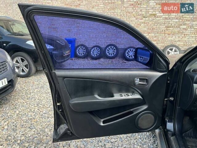 Черный Мицубиси Аутлендер, объемом двигателя 2.4 л и пробегом 270 тыс. км за 5999 $, фото 8 на Automoto.ua