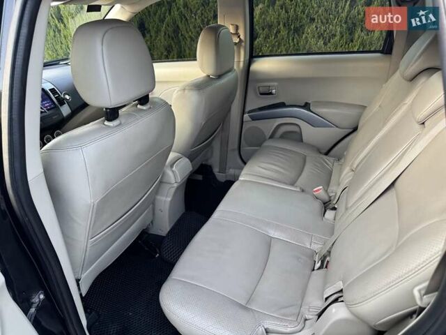 Черный Мицубиси Аутлендер, объемом двигателя 3 л и пробегом 205 тыс. км за 11300 $, фото 21 на Automoto.ua