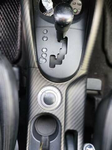 Черный Мицубиси Аутлендер, объемом двигателя 3 л и пробегом 190 тыс. км за 10000 $, фото 1 на Automoto.ua