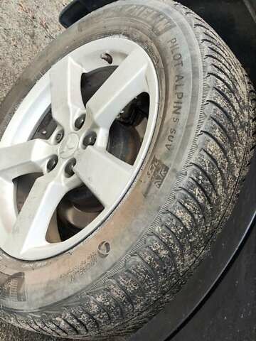 Черный Мицубиси Аутлендер, объемом двигателя 3 л и пробегом 190 тыс. км за 10000 $, фото 16 на Automoto.ua