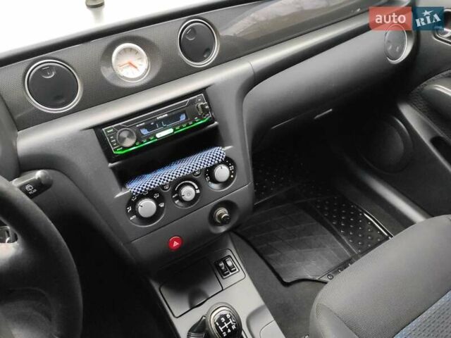 Черный Мицубиси Аутлендер, объемом двигателя 2 л и пробегом 180 тыс. км за 6000 $, фото 19 на Automoto.ua