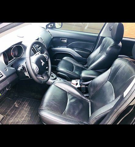 Черный Мицубиси Аутлендер, объемом двигателя 3 л и пробегом 230 тыс. км за 8999 $, фото 12 на Automoto.ua