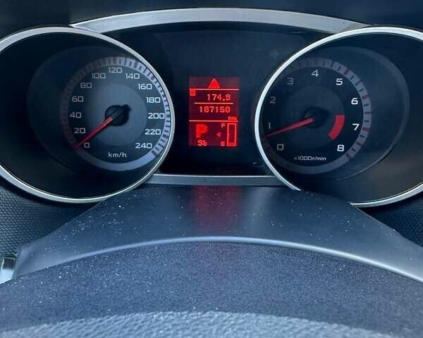 Міцубісі Аутлендер 2007 у Одесі на Automoto.ua Чорний Міцубісі Аутлендер, об'ємом двигуна 3 л та пробігом 187 тис. км за 8700 $, фото 13 на Automoto.ua