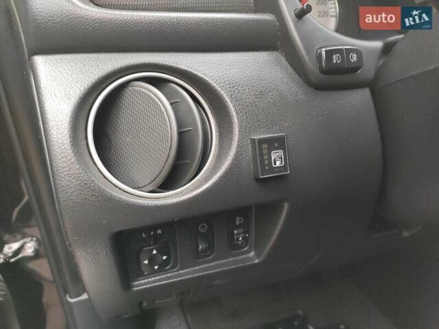 Черный Мицубиси Аутлендер, объемом двигателя 2 л и пробегом 180 тыс. км за 6000 $, фото 20 на Automoto.ua