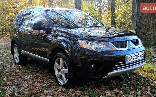 Міцубісі Аутлендер 2007 у Белой Церкве на Automoto.ua Чорний Міцубісі Аутлендер, об'ємом двигуна 3 л та пробігом 230 тис. км за 8800 $, фото 5 на Automoto.ua