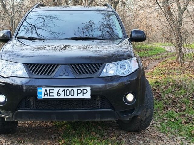 Чорний Міцубісі Аутлендер, об'ємом двигуна 3 л та пробігом 190 тис. км за 10000 $, фото 3 на Automoto.ua