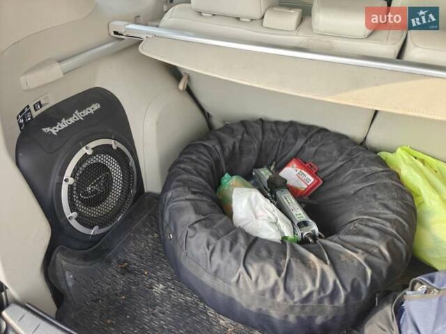 Черный Мицубиси Аутлендер, объемом двигателя 3 л и пробегом 155 тыс. км за 9800 $, фото 23 на Automoto.ua