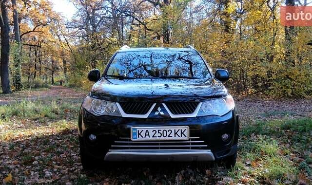 Міцубісі Аутлендер 2007 у Белой Церкве на Automoto.ua Чорний Міцубісі Аутлендер, об'ємом двигуна 3 л та пробігом 230 тис. км за 8800 $, фото 6 на Automoto.ua