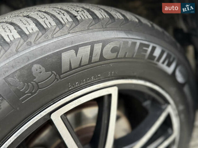 Міцубісі Аутлендер 2007 у Одесі на Automoto.ua Чорний Міцубісі Аутлендер, об'ємом двигуна 2.4 л та пробігом 201 тис. км за 7700 $, фото 78 на Automoto.ua