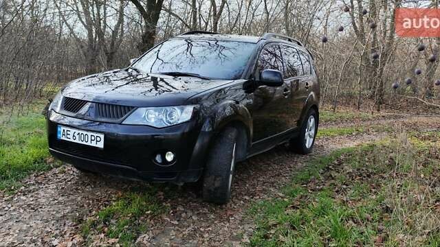 Черный Мицубиси Аутлендер, объемом двигателя 3 л и пробегом 190 тыс. км за 10000 $, фото 26 на Automoto.ua