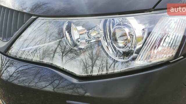 Черный Мицубиси Аутлендер, объемом двигателя 3 л и пробегом 190 тыс. км за 10000 $, фото 20 на Automoto.ua