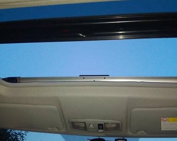 Черный Мицубиси Аутлендер, объемом двигателя 3 л и пробегом 260 тыс. км за 9000 $, фото 2 на Automoto.ua