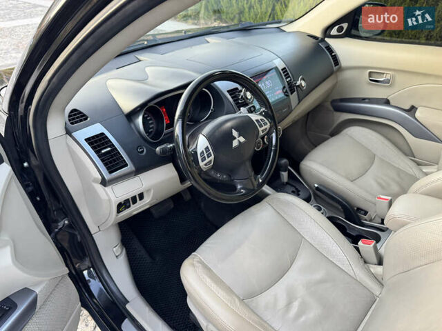 Черный Мицубиси Аутлендер, объемом двигателя 3 л и пробегом 205 тыс. км за 11300 $, фото 11 на Automoto.ua