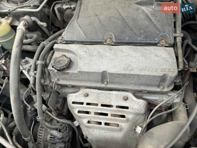 Міцубісі Аутлендер 2007 у Одесі на Automoto.ua Чорний Міцубісі Аутлендер, об'ємом двигуна 2.4 л та пробігом 201 тис. км за 7700 $, фото 82 на Automoto.ua