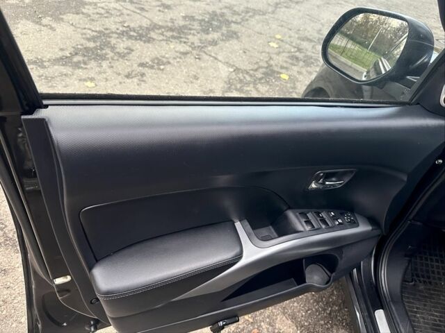 Черный Мицубиси Аутлендер, объемом двигателя 2.4 л и пробегом 230 тыс. км за 8500 $, фото 14 на Automoto.ua