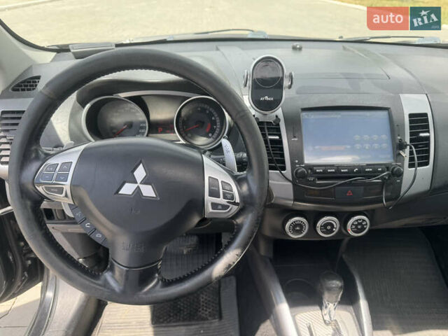 Міцубісі Аутлендер 2007 у Измаиле на Automoto.ua Чорний Міцубісі Аутлендер, об'ємом двигуна 2.36 л та пробігом 240 тис. км за 8500 $, фото 38 на Automoto.ua