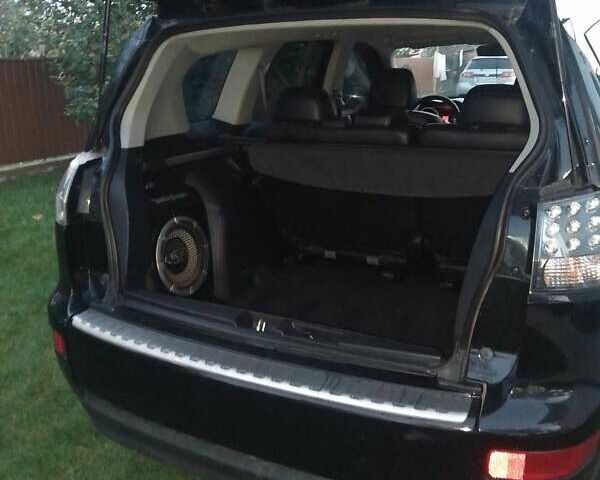 Черный Мицубиси Аутлендер, объемом двигателя 3 л и пробегом 260 тыс. км за 9000 $, фото 3 на Automoto.ua