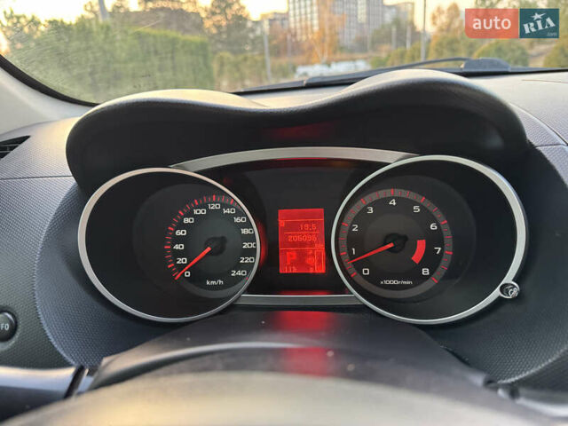 Черный Мицубиси Аутлендер, объемом двигателя 3 л и пробегом 205 тыс. км за 11300 $, фото 36 на Automoto.ua