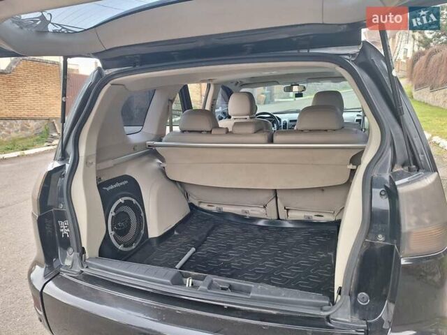 Черный Мицубиси Аутлендер, объемом двигателя 3 л и пробегом 220 тыс. км за 9000 $, фото 8 на Automoto.ua