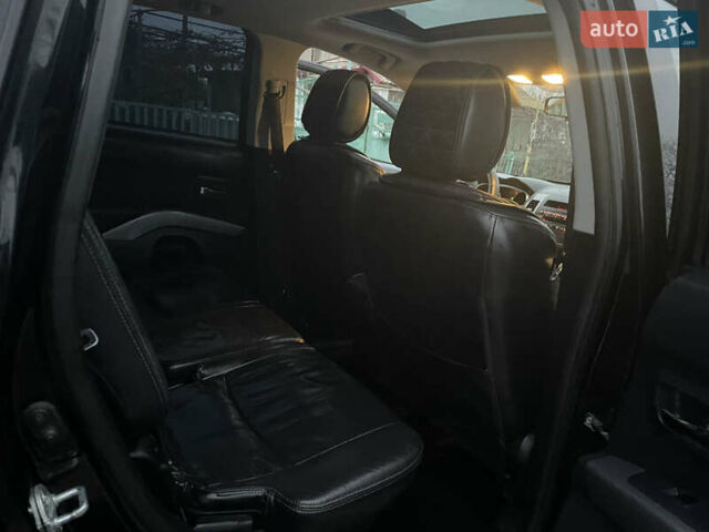 Черный Мицубиси Аутлендер, объемом двигателя 3 л и пробегом 265 тыс. км за 9200 $, фото 24 на Automoto.ua