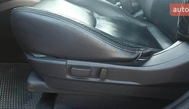 Черный Мицубиси Аутлендер, объемом двигателя 1.97 л и пробегом 244 тыс. км за 9000 $, фото 27 на Automoto.ua