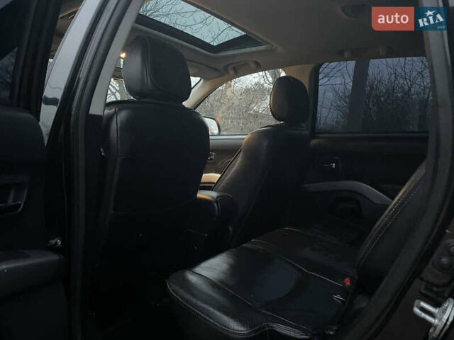 Чорний Міцубісі Аутлендер, об'ємом двигуна 3 л та пробігом 265 тис. км за 9200 $, фото 19 на Automoto.ua