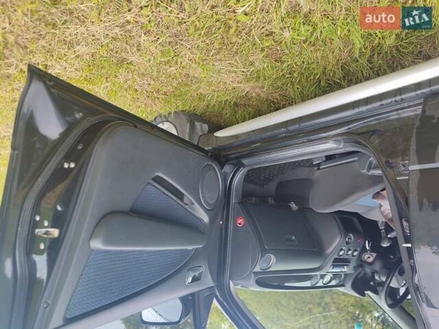 Черный Мицубиси Аутлендер, объемом двигателя 2 л и пробегом 172 тыс. км за 6900 $, фото 16 на Automoto.ua