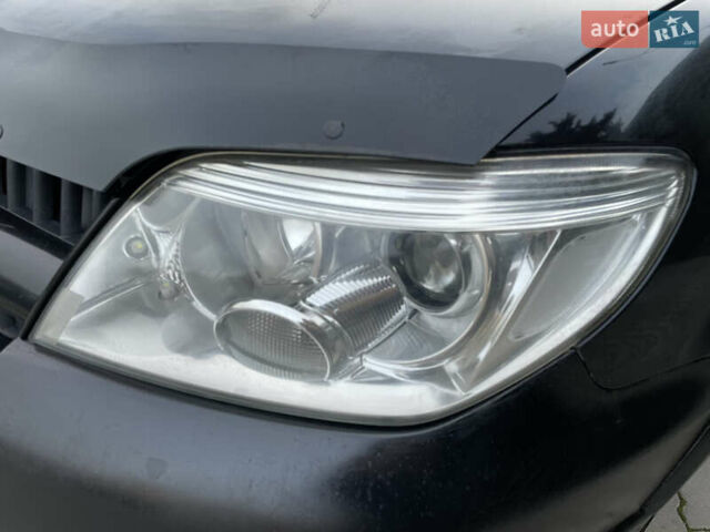 Черный Мицубиси Аутлендер, объемом двигателя 2.4 л и пробегом 248 тыс. км за 7300 $, фото 6 на Automoto.ua