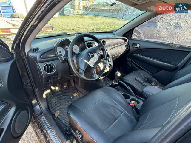 Черный Мицубиси Аутлендер, объемом двигателя 2 л и пробегом 258 тыс. км за 2200 $, фото 14 на Automoto.ua