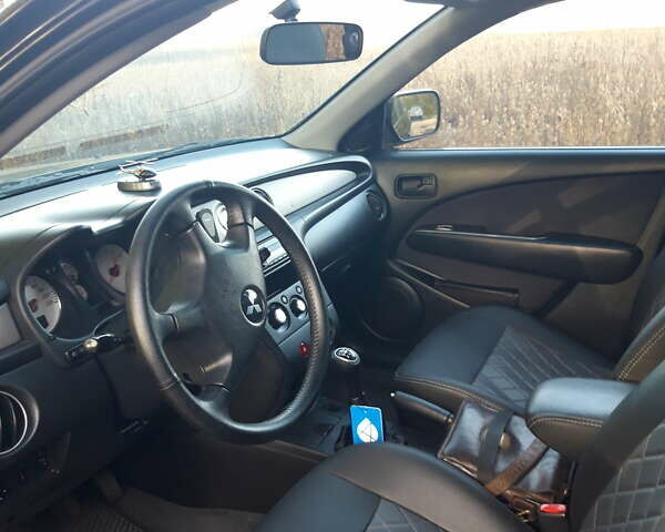 Мицубиси Аутлендер 2007 в Мироновке на Automoto.ua Черный Мицубиси Аутлендер, объемом двигателя 2 л и пробегом 278 тыс. км за 6500 $, фото 2 на Automoto.ua