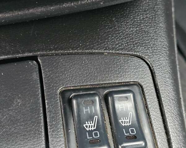 Чорний Міцубісі Аутлендер, об'ємом двигуна 2 л та пробігом 200 тис. км за 4700 $, фото 1 на Automoto.ua