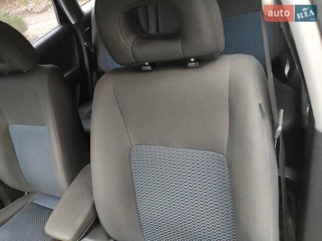 Черный Мицубиси Аутлендер, объемом двигателя 2 л и пробегом 180 тыс. км за 6000 $, фото 14 на Automoto.ua