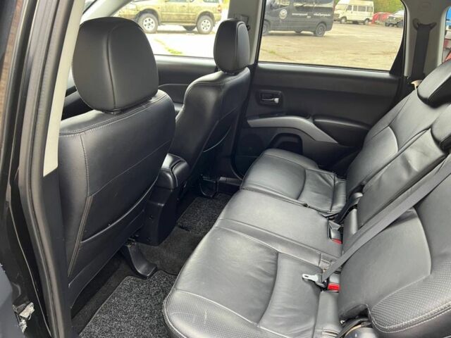 Черный Мицубиси Аутлендер, объемом двигателя 2.2 л и пробегом 190 тыс. км за 4800 $, фото 5 на Automoto.ua